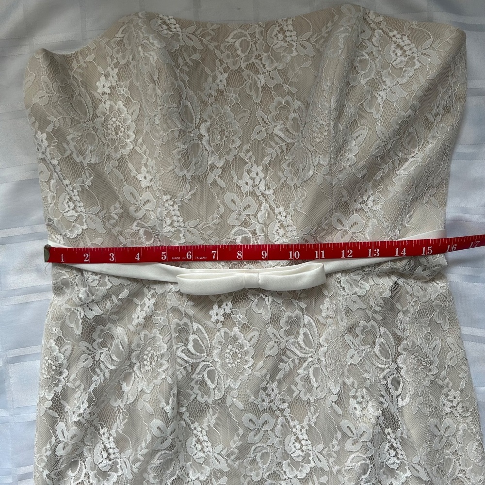 Alfred Angelo Strapless Empire Waist Champagne Underlay White Lace Overlay Dress - Picture 6 of 17
